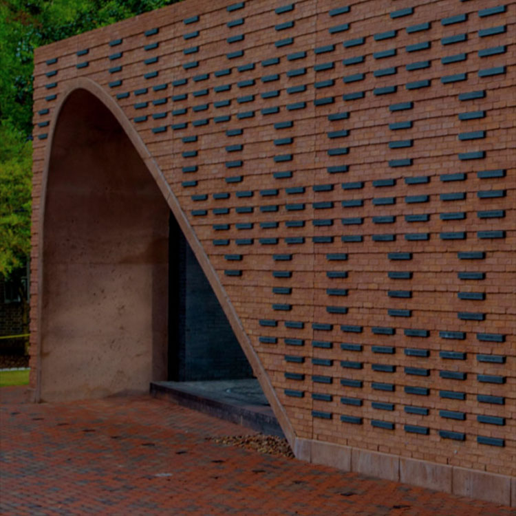 memorial to the enslaved in Williamsburg, VA